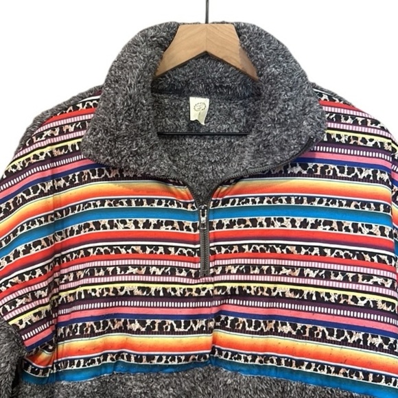 Sunshine & Rodeos Gray Fleece Aztec Print Quarter Zip Pullover Women’s Small - Picture 4 of 11